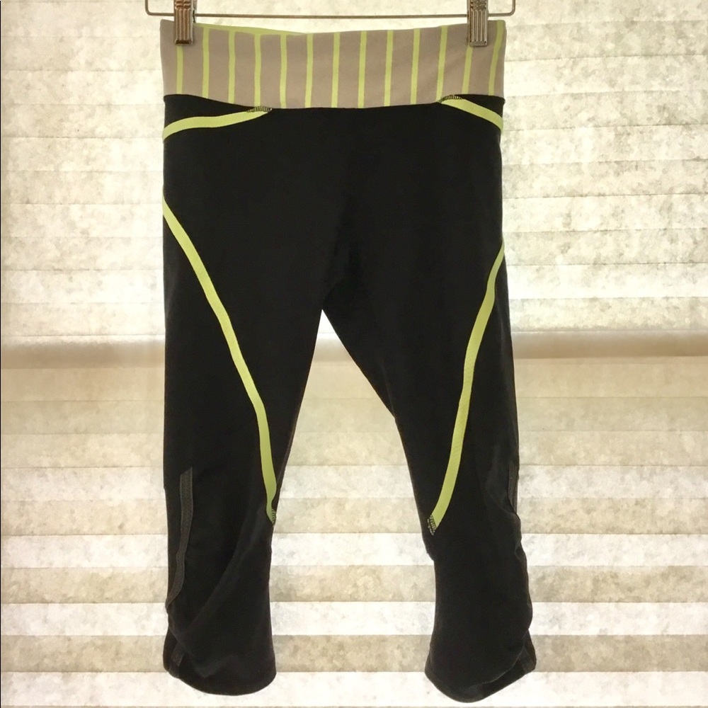 Black Lululemon crops sz 4